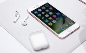 Наушники AirPods