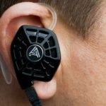 Audeze iSine в ухе