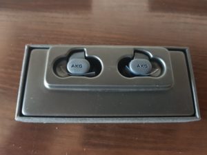 AKG-N30