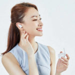 Xiaomi Mi AirDots в ушах