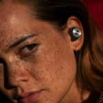 Sennheiser Momentum True Wireless на голове