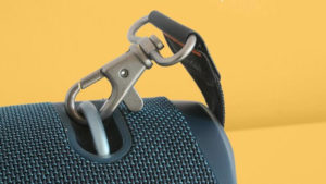 JBL Xtreme 2 крепление ремня