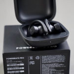 Powerbeats Pro кейс и коробка