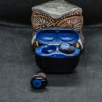 JBL Tune 120TWS индикация