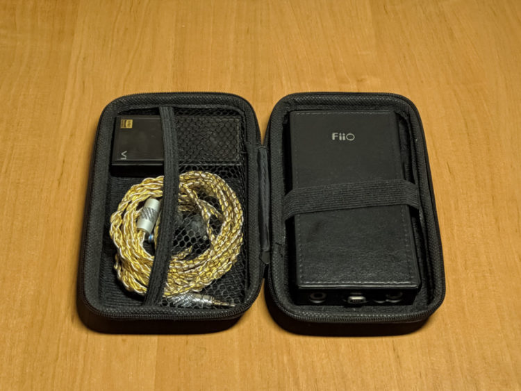 Чехол для плеера FiiO M11