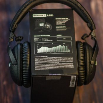 Marshall Monitor II ANC АЧХ на коробке