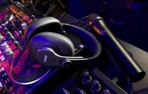 AKG K361-BT