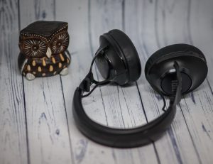 JBL CLUB 950NC поворотные чаши