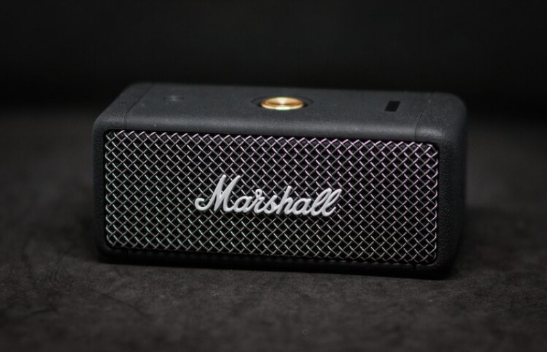 Обзор Marshall Emberton – портативная Bluetooth колонка