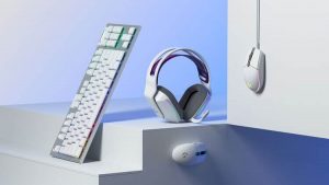Logitech G733 белый цвет