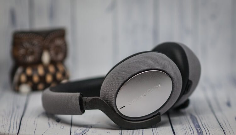 Bowers & Wilkins PX7 чаши