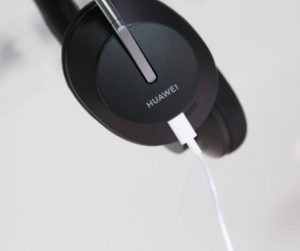 Huawei FreeBuds Studio зарядка