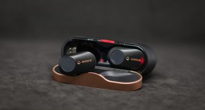 Sony WF-1000XM3 сенсорные панели