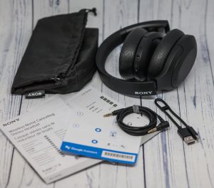 Sony WH-H910N комплект