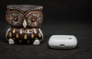 ZMI Purpods Pro кейс снизу, Type-C