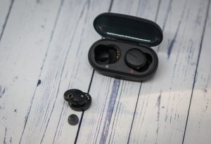 Беспроводные наушники Sony WF-XB700 звуковод и амбушюры