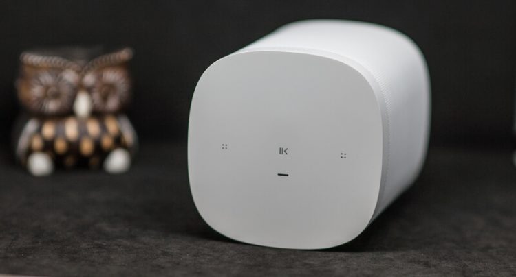 Sonos One SL сверху, сенсорное управление