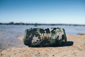 jbl xtreme 3 beach 100