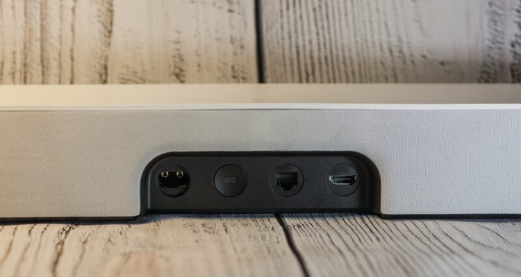 Sonos Beam сзади, разъёмы и кнопка