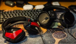 Corsair Void Elite Surround и Steelseries Arctis 1