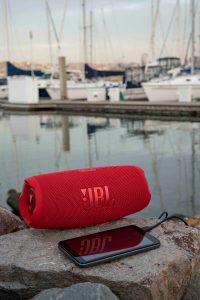 jbl charge 5 marina charging vertical