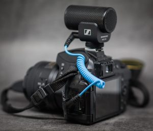 Sennheiser MKE 200 подключение к камере комплектным кабелем