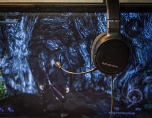 Игровые наушники SteelSeries Arctis 1