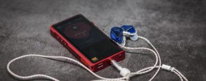 Плеер Shanling M5s, вакуумные наушники Shanling ME200