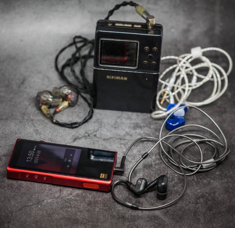 Shanling M5s, Shanling ME200, Sennheiser IE 300 и Hifiman HM-801