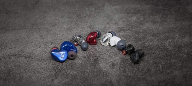 Shanling ME200, Shure Aonic 5, Shure Aonic 4, Sennheiser IE 300 вакуумные наушники