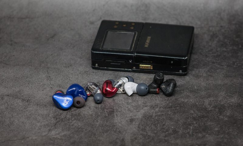 Shanling ME200, Shure Aonic 5, Shure Aonic 4, Sennheiser IE 300 и Hifiman HM-801