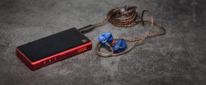 Shanling ME200 с кабелем EL1 и плеер Shanling M5s