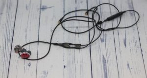 Shure Aonic 5 кабель: разделитель и регулировка длины