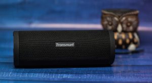 Tronsmart Force 2 спереди, аудио-ткань