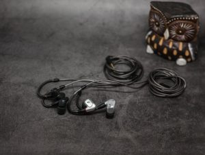 Sennheiser IE 900 и Sennheiser IE 300 сравнение