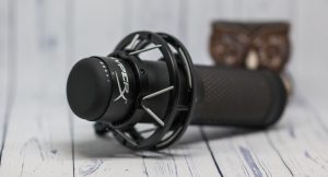 HyperX QuadCast S регулятор громкости