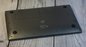 Ноутбук Digma EVE 14 C411 снизу