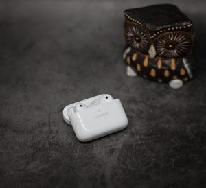 Honor Earbuds 2 Lite в кейсе