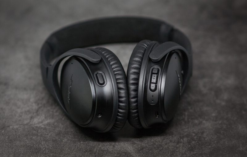 Bose QuietComfort 35 II кнопки