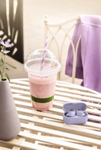 Jabra Elite 3 Lilac Contextual Garden 1 Large