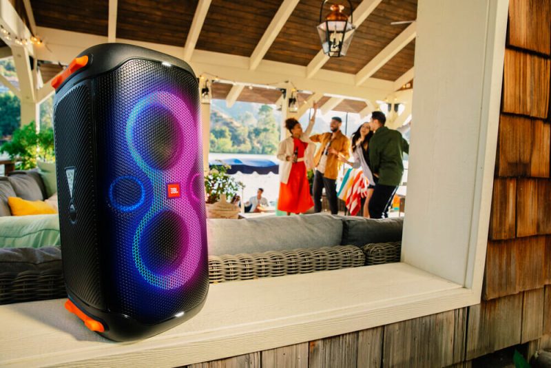 jbl partybox 110 boathouseexterior 0210