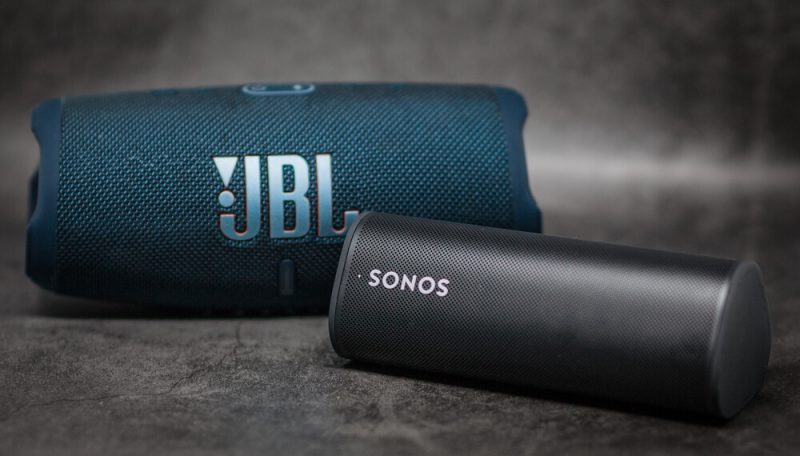 Sonos Roam и JBL Charge 5