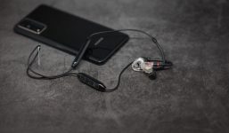 Sennheiser IE 100 Pro Wireless Bluetooth адаптер