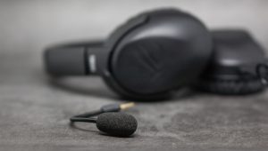Asus ROG Strix Go Core микрофон с ветрозащитой