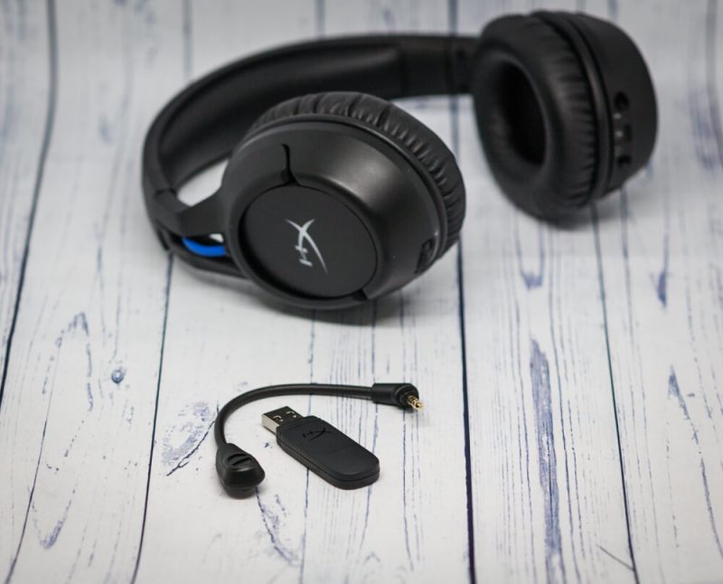 HyperX Cloud Flight для PS5 и PS4 беспроводной адаптер и микрофон