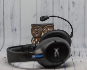 HyperX Cloud Flight для PS5 и PS4 микрофон