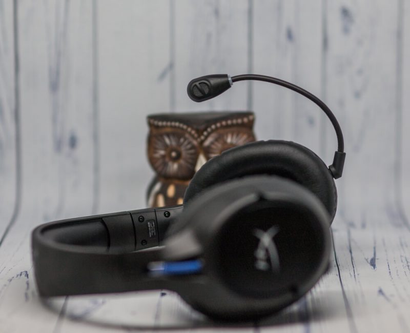 HyperX Cloud Flight для PS5 и PS4 микрофон