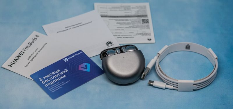 Huawei FreeBuds 4 комплект