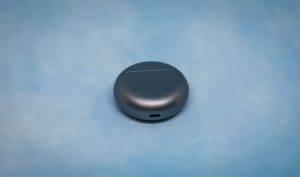 Huawei FreeBuds 4 кейс спереди