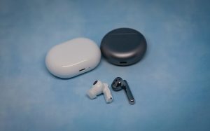 Huawei FreeBuds 4 и Huawei FreeBuds Pro сравнение размеров